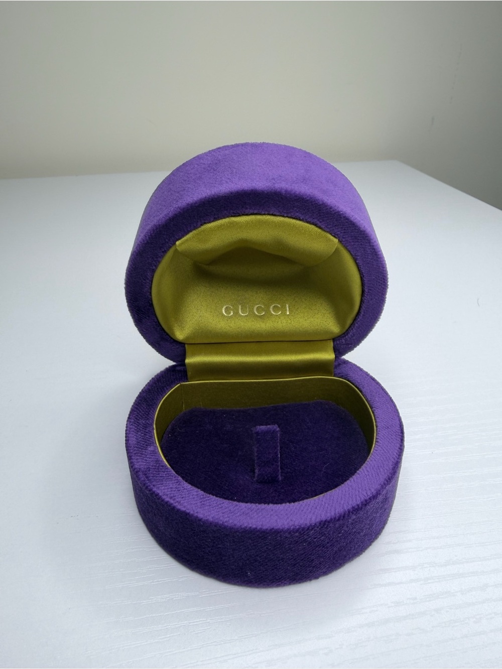 Gucci Purple Velvet Ring Box with Green Satin Interior